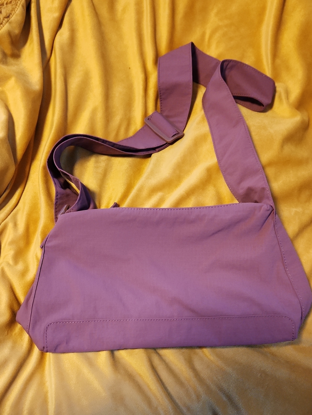 NWOT Old Navy Active Crossbody Bag